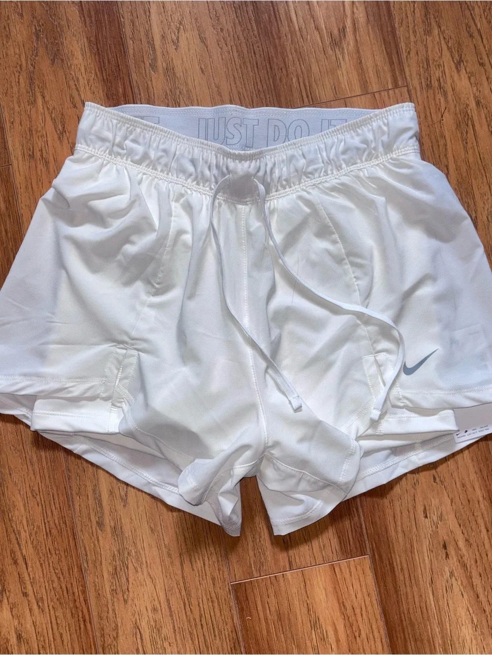 NEW Nike Flex Essential 2-in-1 Women's Training Shorts, Lined, White XS - Picture 3 of 5